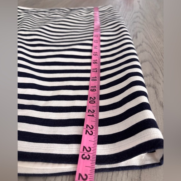 J. Crew Navy & White Pencil Skirt Size 6 - Picture 6 of 6